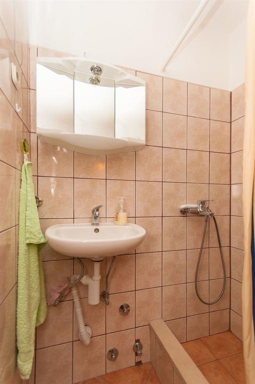 House Vela Lozna Villa Postira Ngoại thất bức ảnh